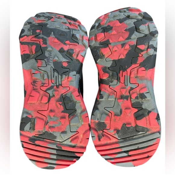 SOLD ❤️ Go Trail Water Repellent Gray and Red Trail Hiking Sneakers, Mens 7.5 - Picture 9 of 10